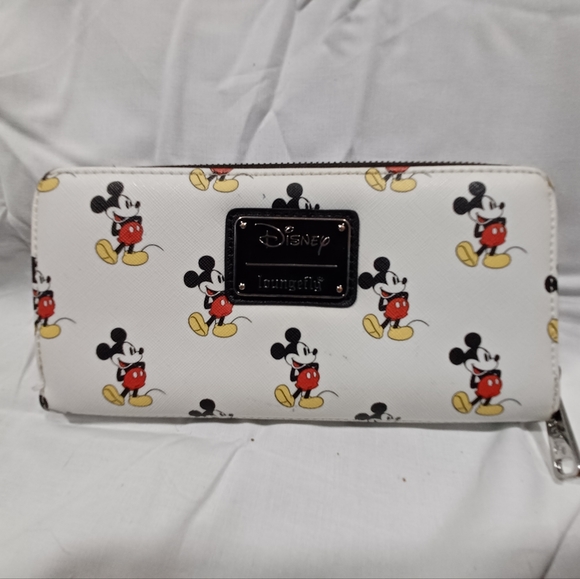 Disney Handbags - Disney Wallet
